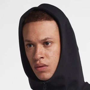 Meet your Posher, Quis